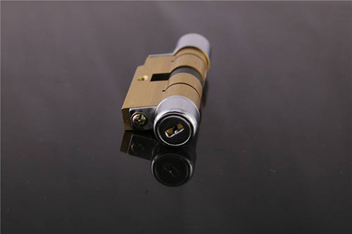 开锁公司开锁一般多少钱，开自家大门锁